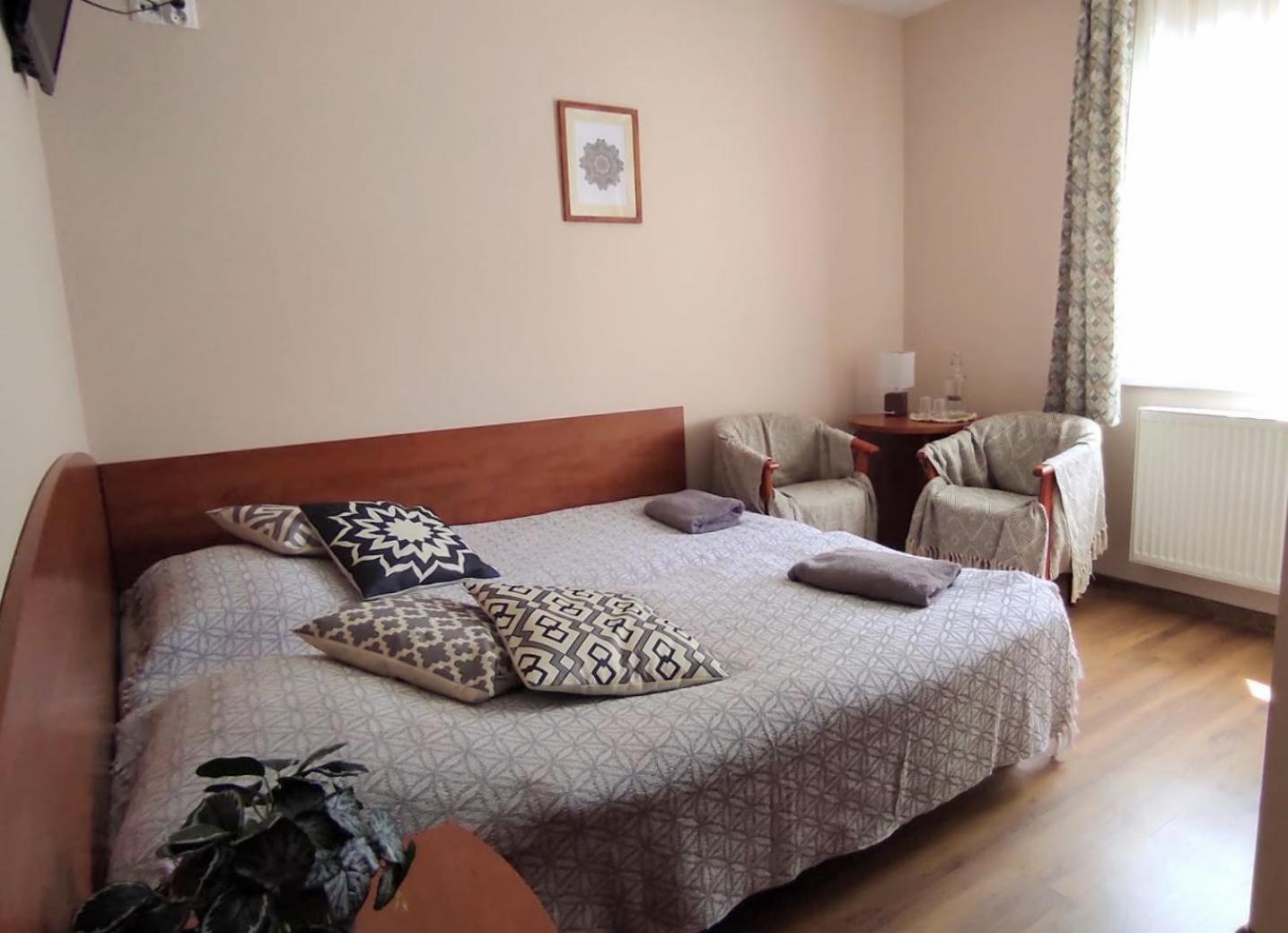 Chata Zieleniecka Bed & Breakfast Duszniki Zdroj Luaran gambar